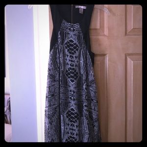 Forever 21 mini dress size S black with pattern